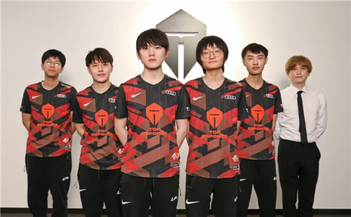 的球迷充满 的球迷充满