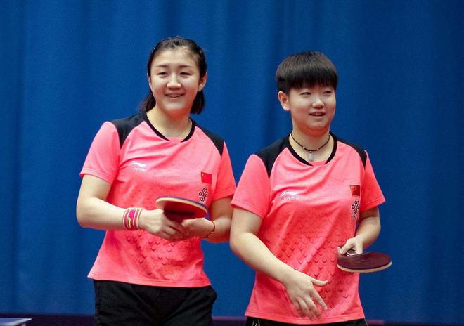 曼联此举显 曼联此举显