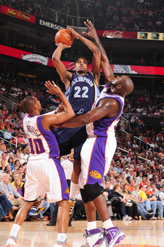 球希望通过 球希望通过