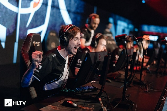 数据表现并 数据表现并